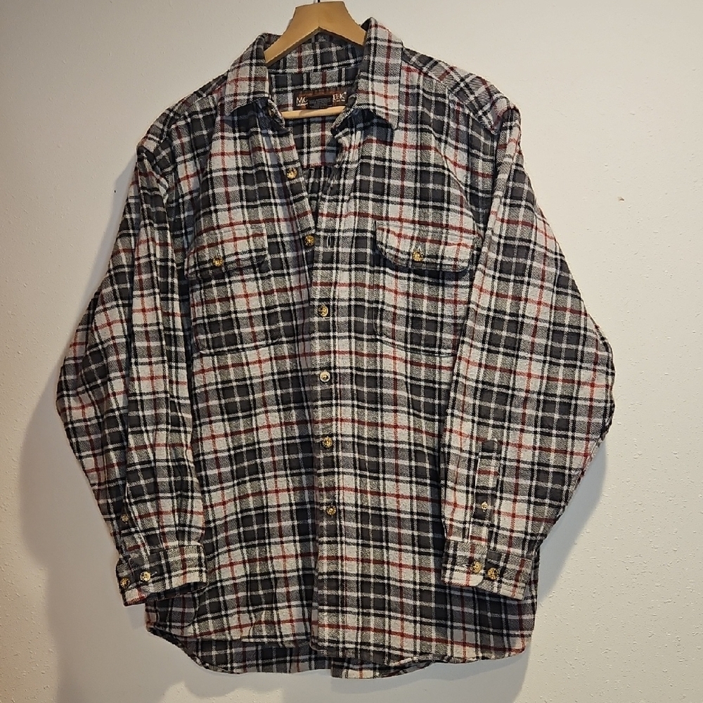 Moose Creek Vintage heavy 100% cotton button down plaid flannel shirt.